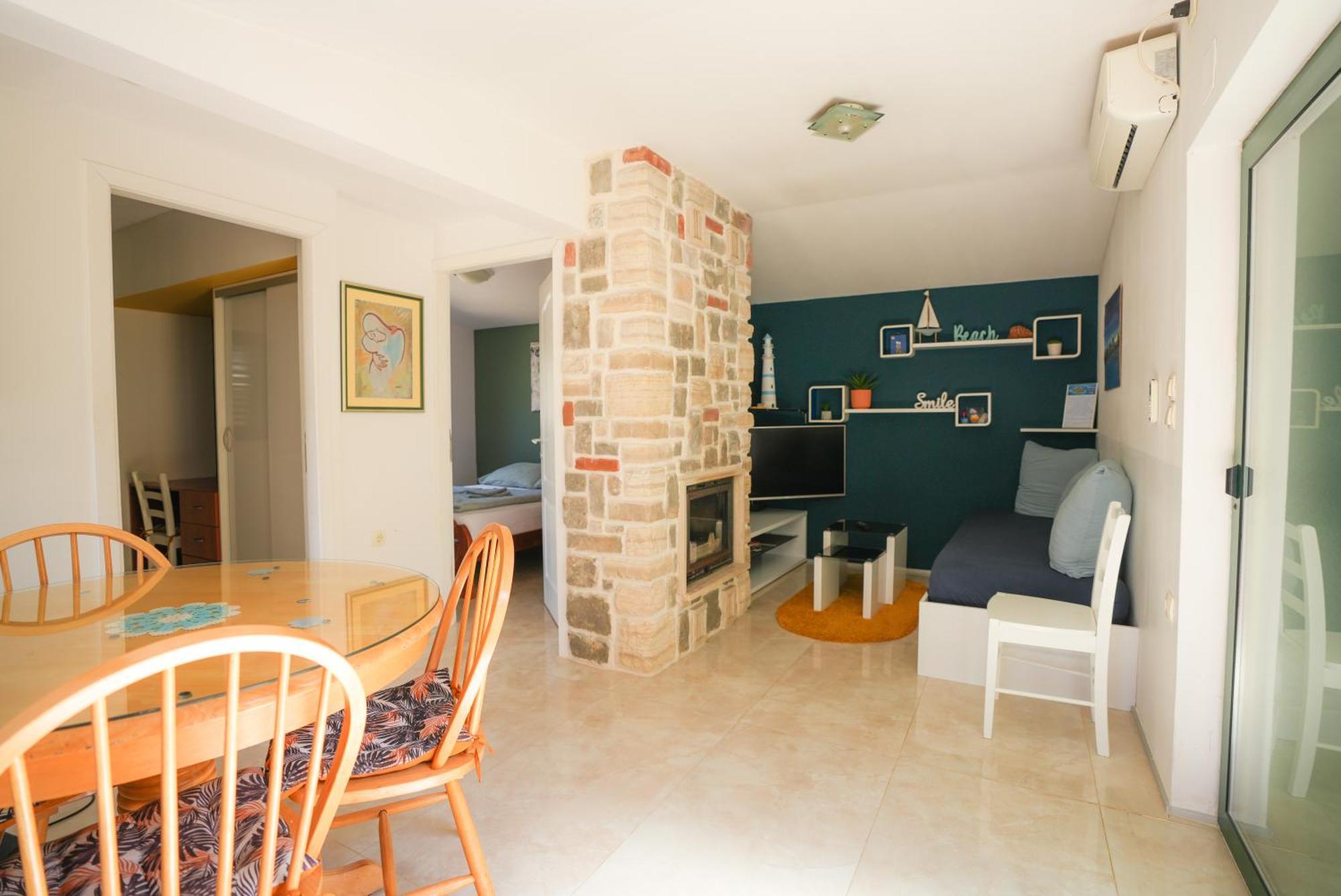 Holiday Home - Beach House 'Amarella' Turanj Exterior foto